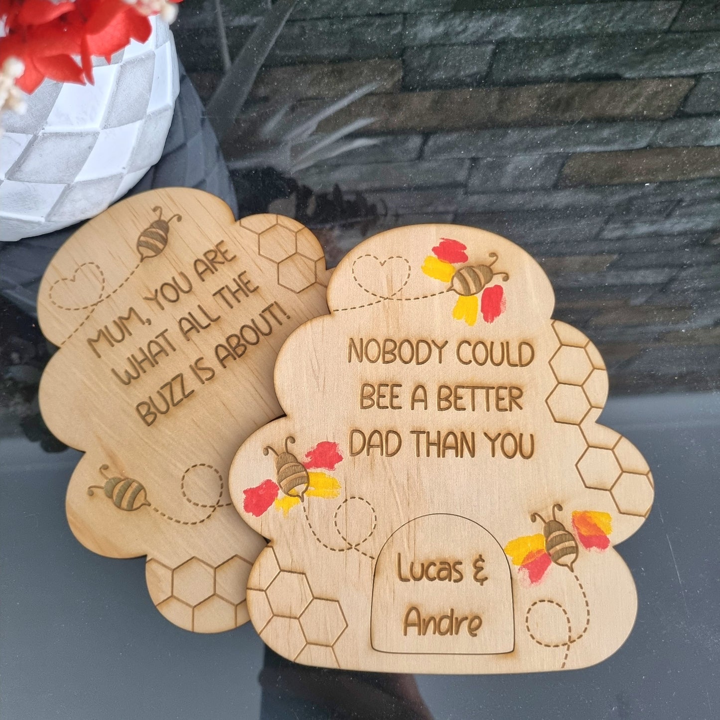 Bee Fingerprint Sign