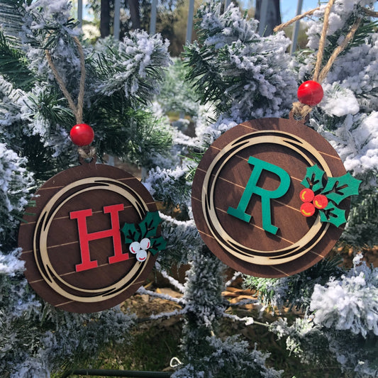 Christmas Decoration - Farmhouse Dark Wood